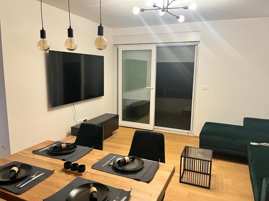 شقة Olive Oasis Penthouse With Jacuzzi زادار المظهر الخارجي الصورة